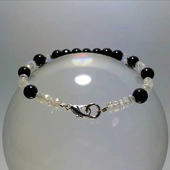 Hand Made Gemstone Bracelet - Picture 2 of 7